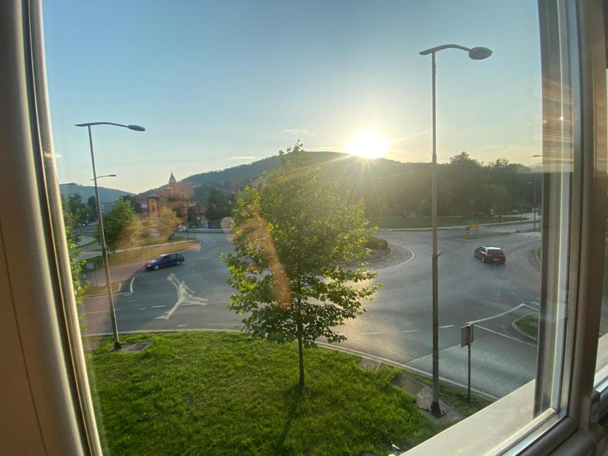 Apartman "Amy Delux" Ζένιτσα Εξωτερικό φωτογραφία